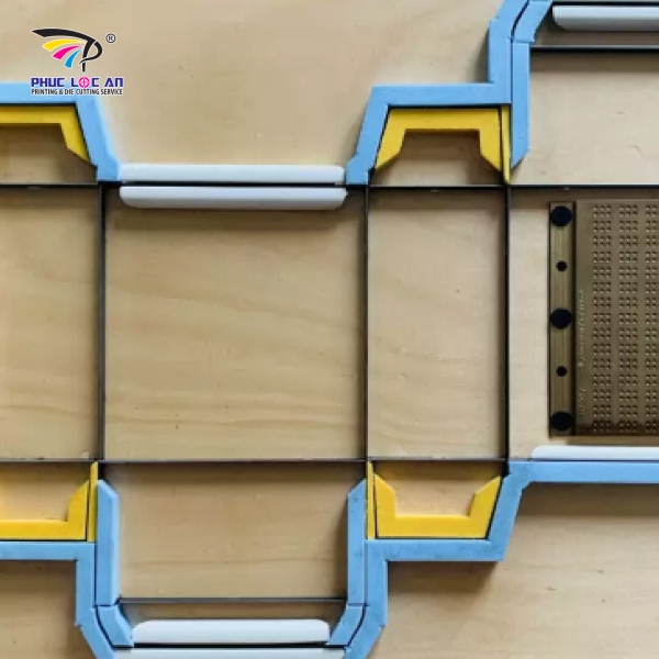 Ứng dụng của khuôn bế tốc đô cao trong ngành bao bì và in ấn