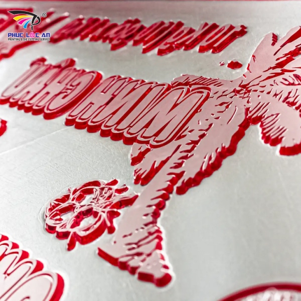 Cận cảnh bản in polymer chi tiết sắc nét