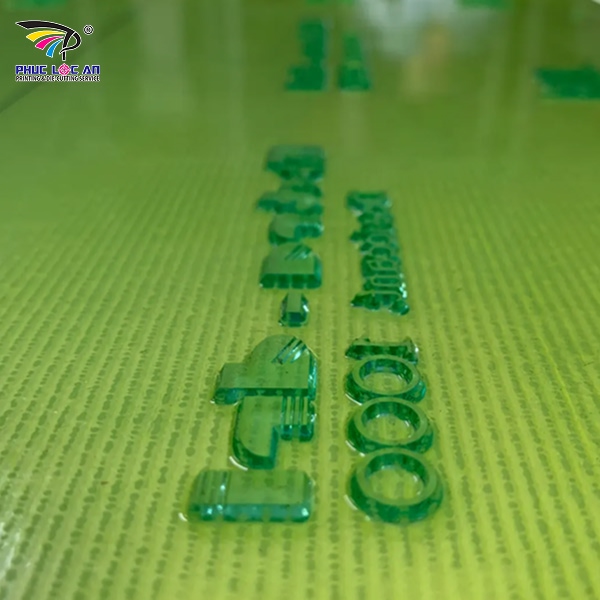 Phúc Lộc An sử dụng công nghệ phơi UV hiện đại và thiết bị chế bản tiêu chuẩn quốc tế