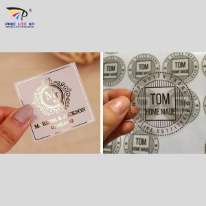 Chế bản in decal trong suốt cần đội ngũ kỹ thuật viên giàu kinh nghiệm và máy móc hiện đại